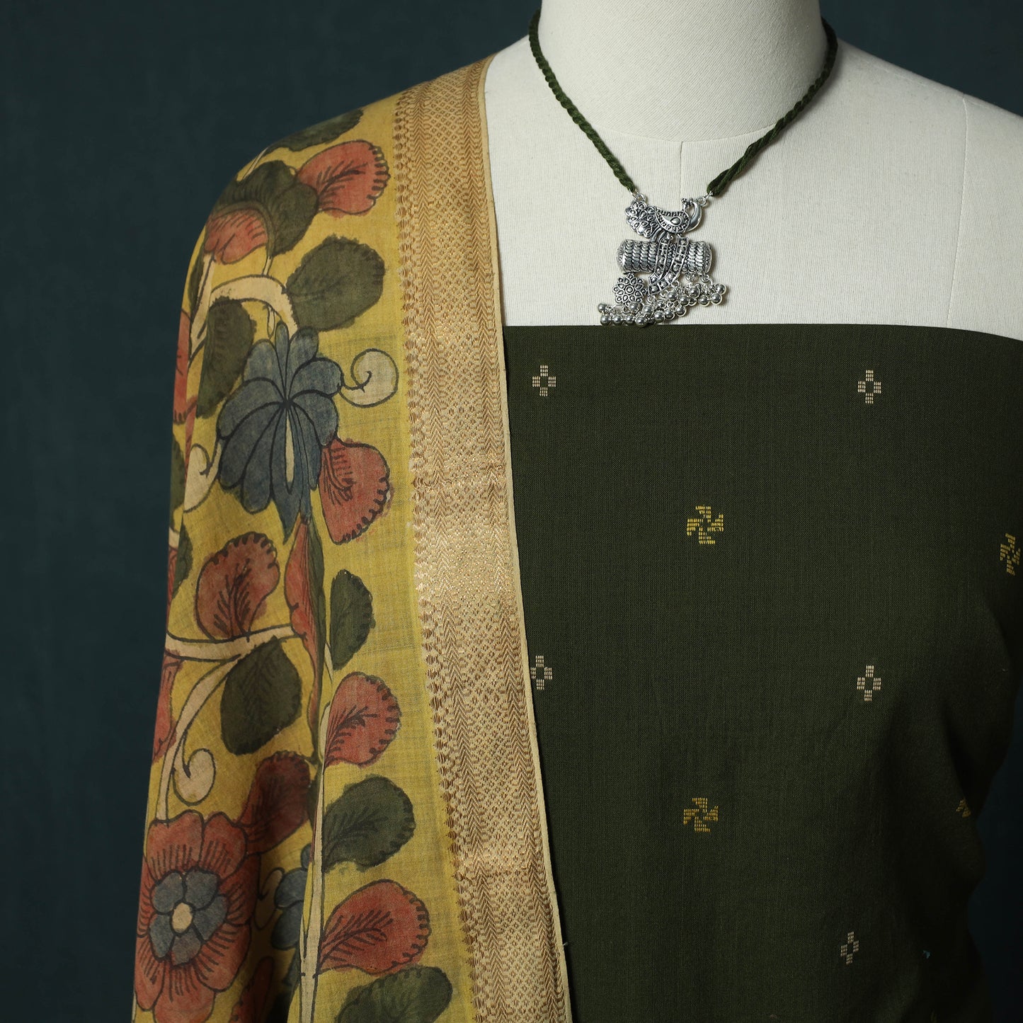 Jacquard Woven 2pc Cotton Unstitched Dress Material Kurta Set with Jewellery 05