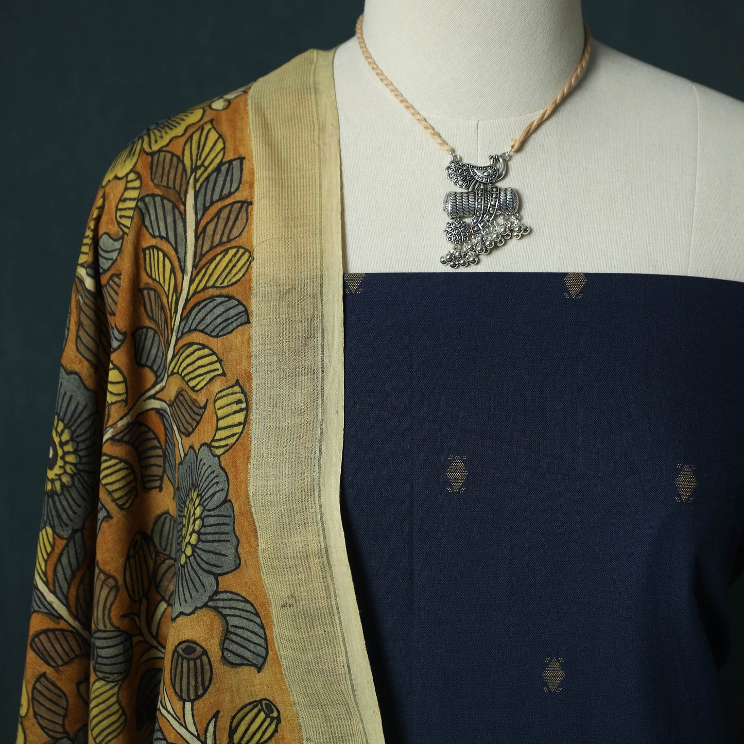 Jacquard Woven 2pc Cotton Unstitched Dress Material Kurta Set with Jewellery 11