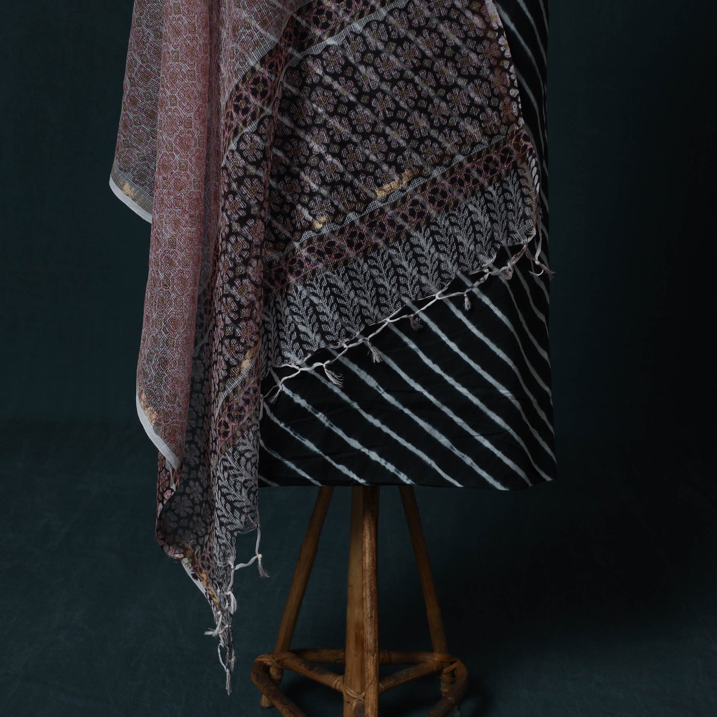 Leheriya Tie-Dye Cotton 2pc Unstitched Dress Material Kurta Set with Jewellery Set 28