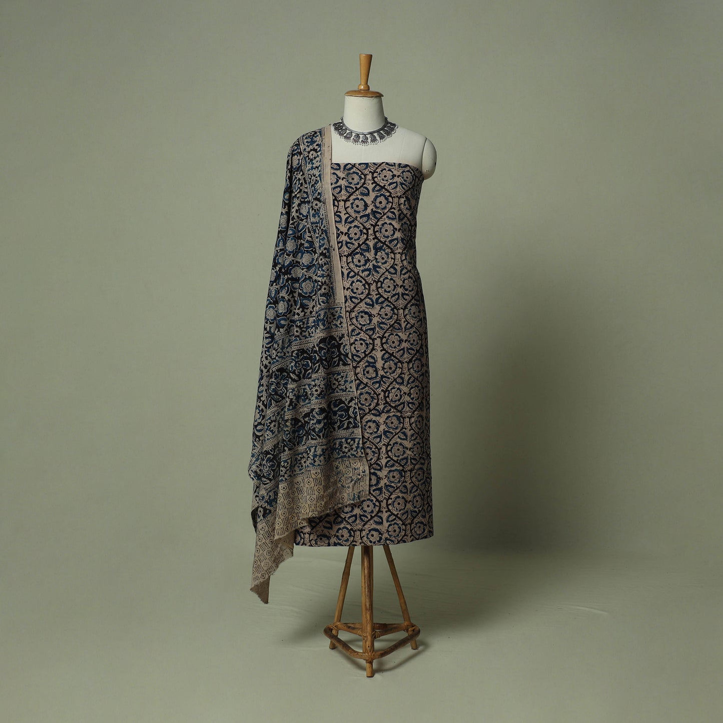 Pedana Kalamkari Hand Block Print Natural Dyed Cotton 3pc Unstitched Dress Material Suit Set 14