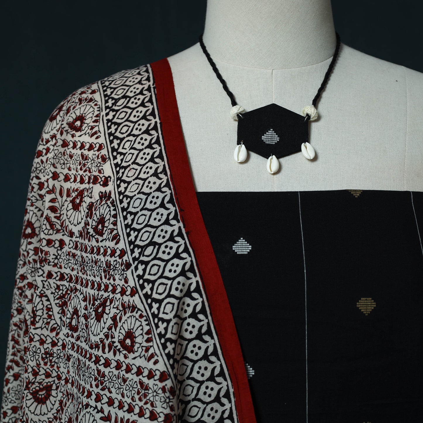 Jacquard Cotton 2pc Unstitched Dress Material Kurta Set with Jewellery Set 40