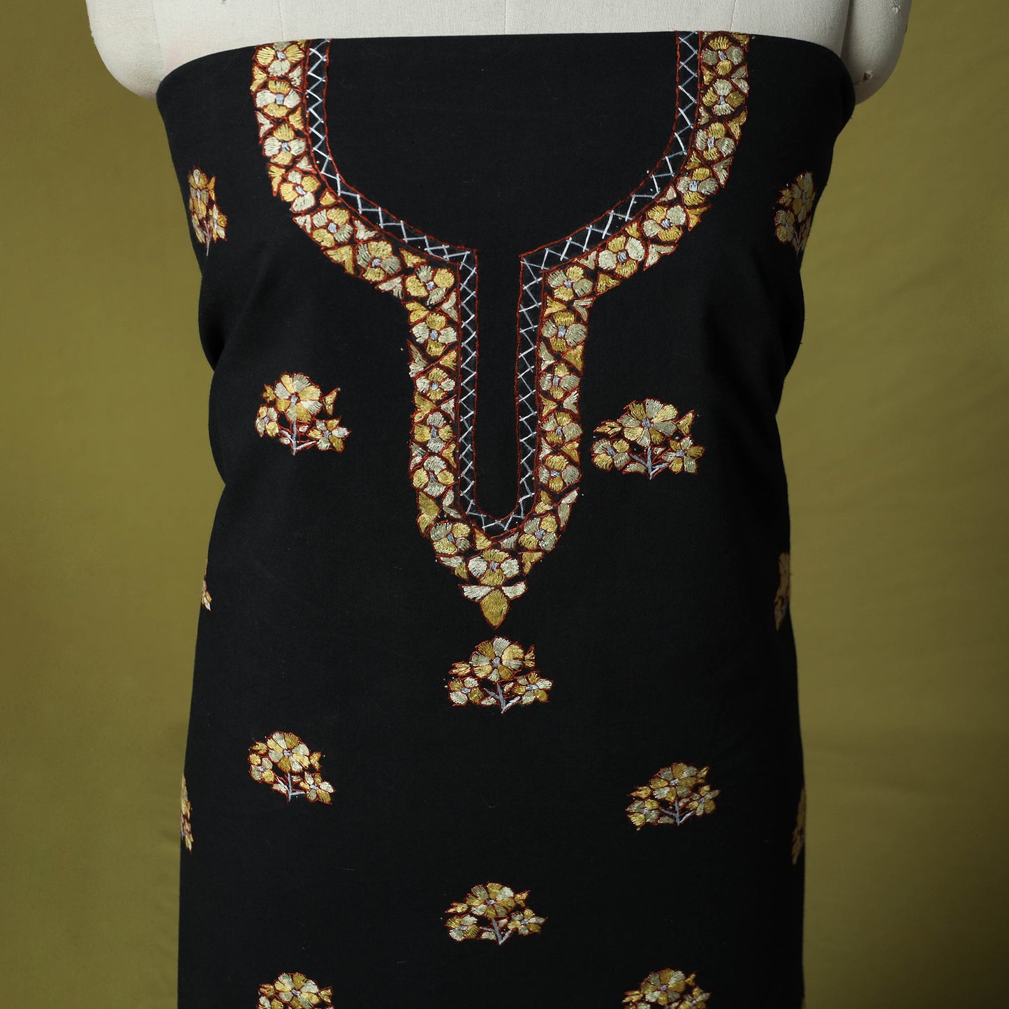 Hand Embroidered Cotton Kashida 2pc Unstitched Dress Material Kurta Set 04