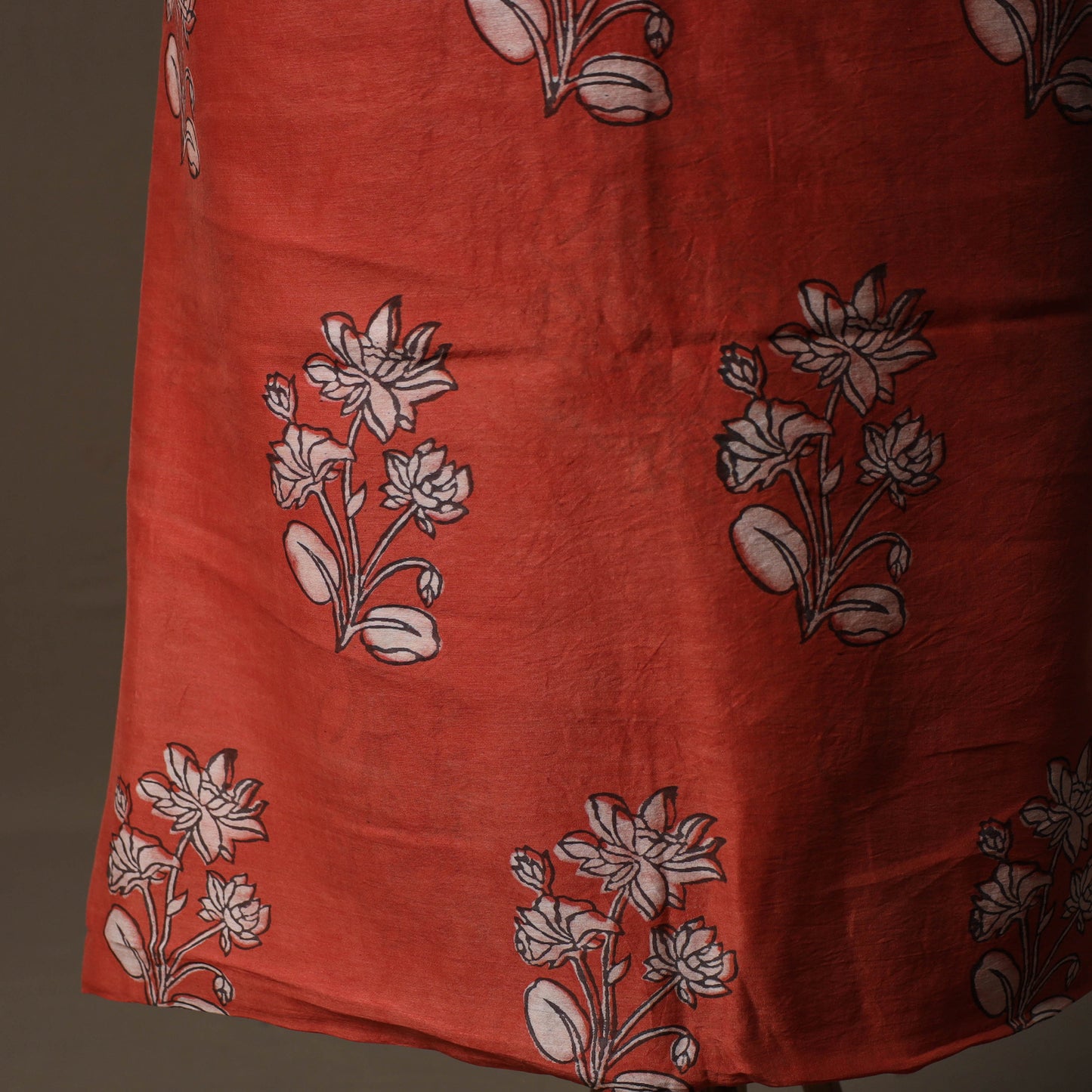 Akola Hand Block Print Chanderi Silk 2pc Unstitched Dress Material Kurta Set 02