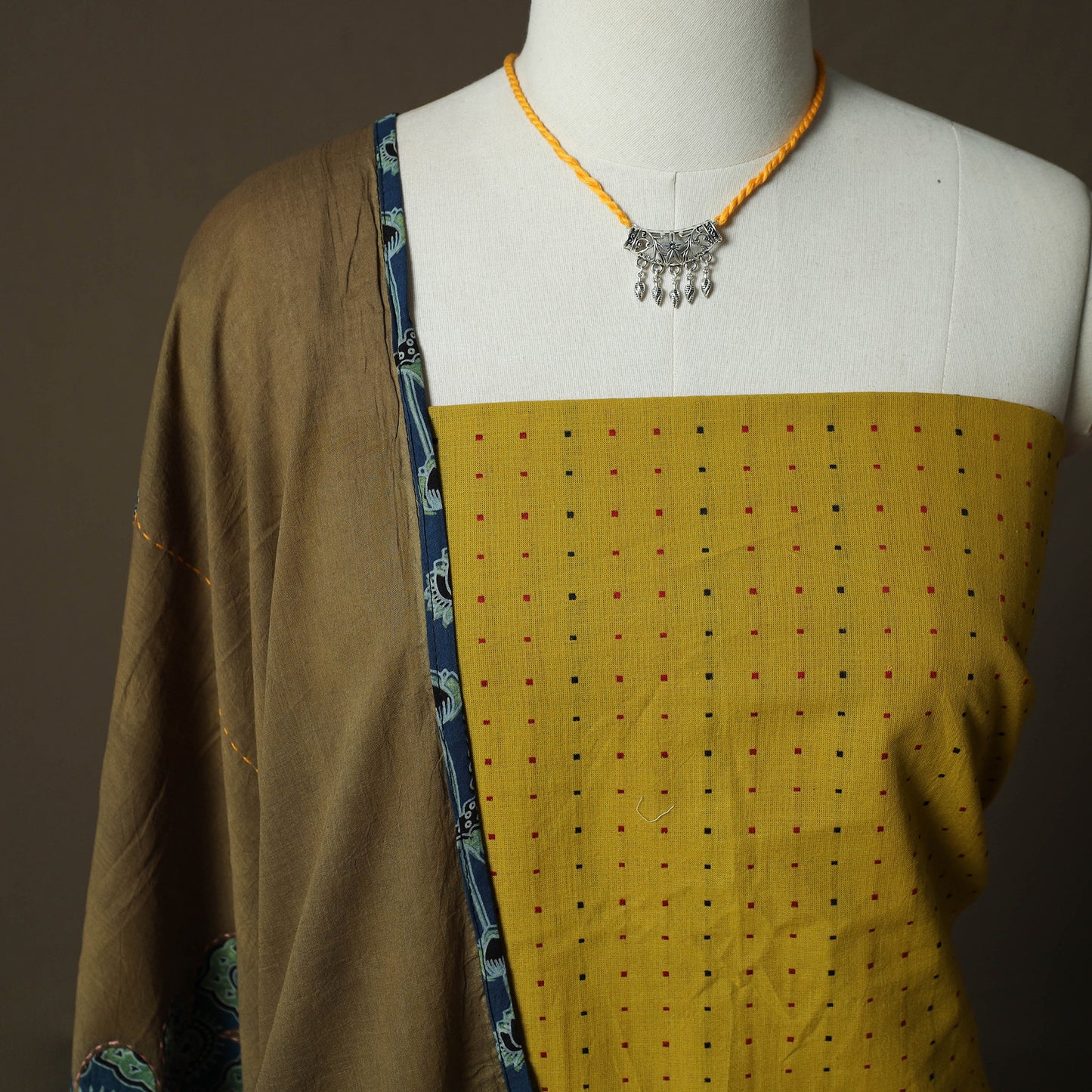 Jacquard Woven Cotton 2pc Unstitched Dress Material Kurta Set with Jewellery 06
