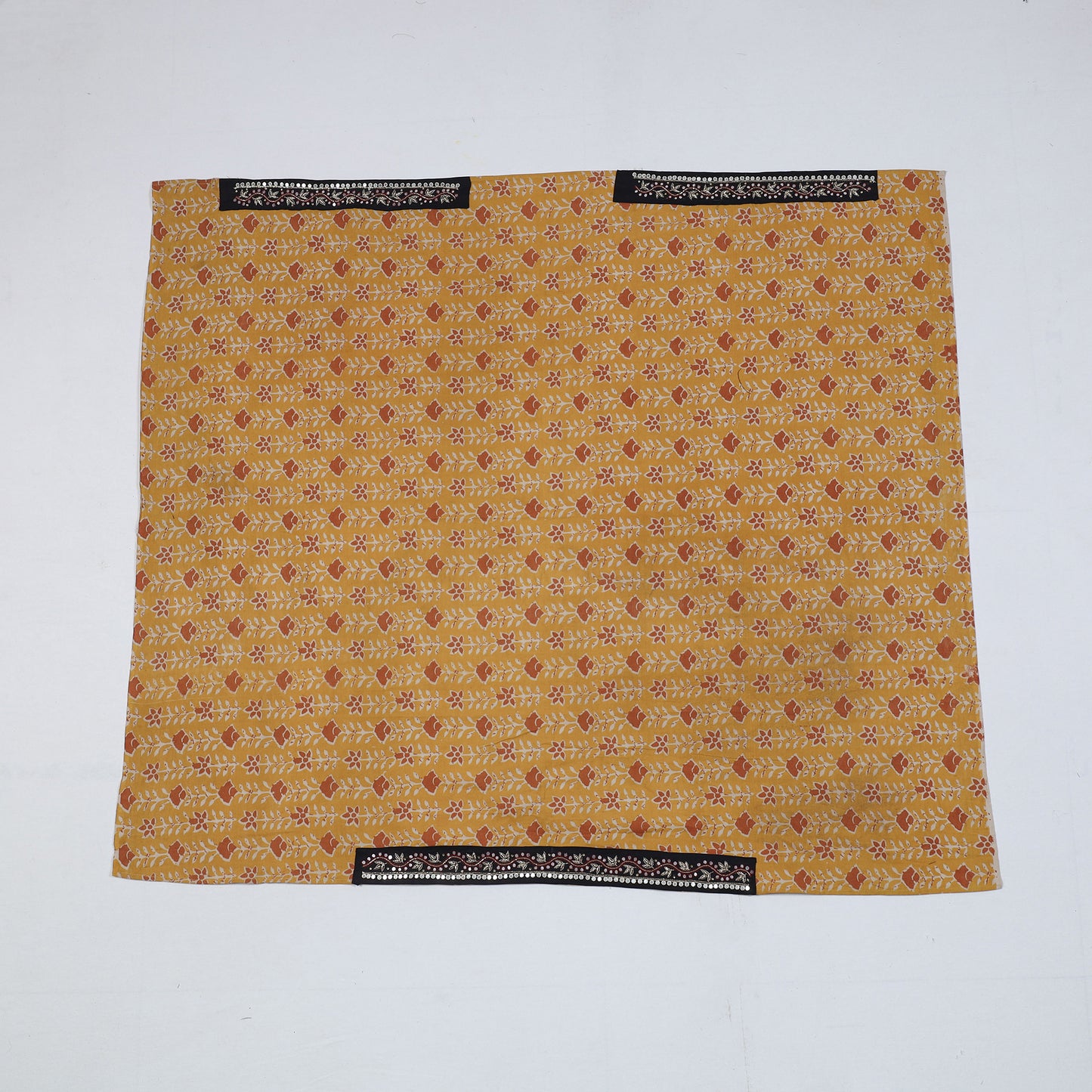 Buy Zardozi Hand Embroidered Kalamkari Cotton Blouse Piece Online at iTokri.com