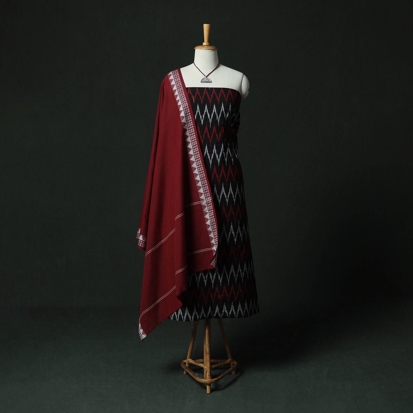 Pochampally Ikat Woven 2pc Cotton Unstitched Dress Material Kurta Set with Jewellery 10