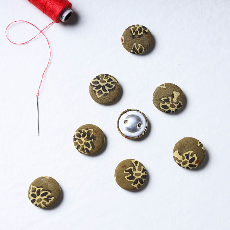 Buttonbaaz Handmade Fabric Button