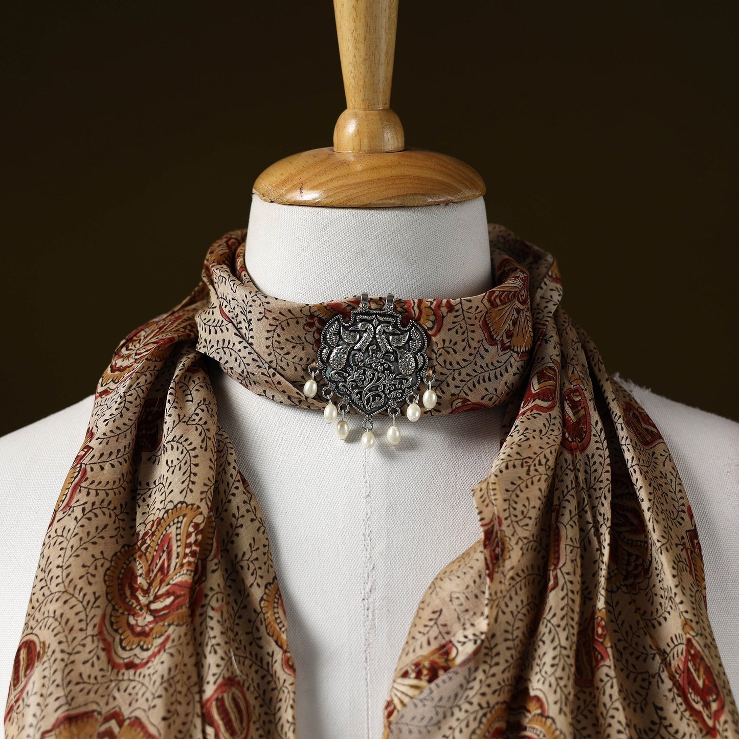 Kalamkari chanderi silk pendant necklace scarf 02