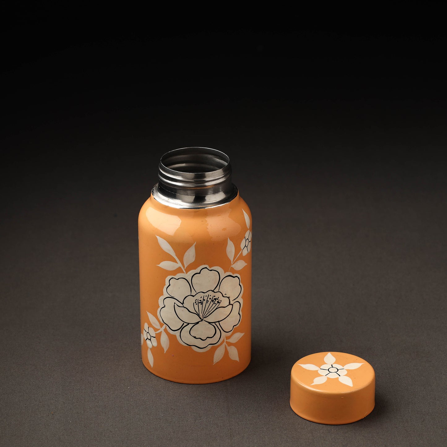 Floral Handpainted Enamelware Stainless Steel Bottle (500 ml)
