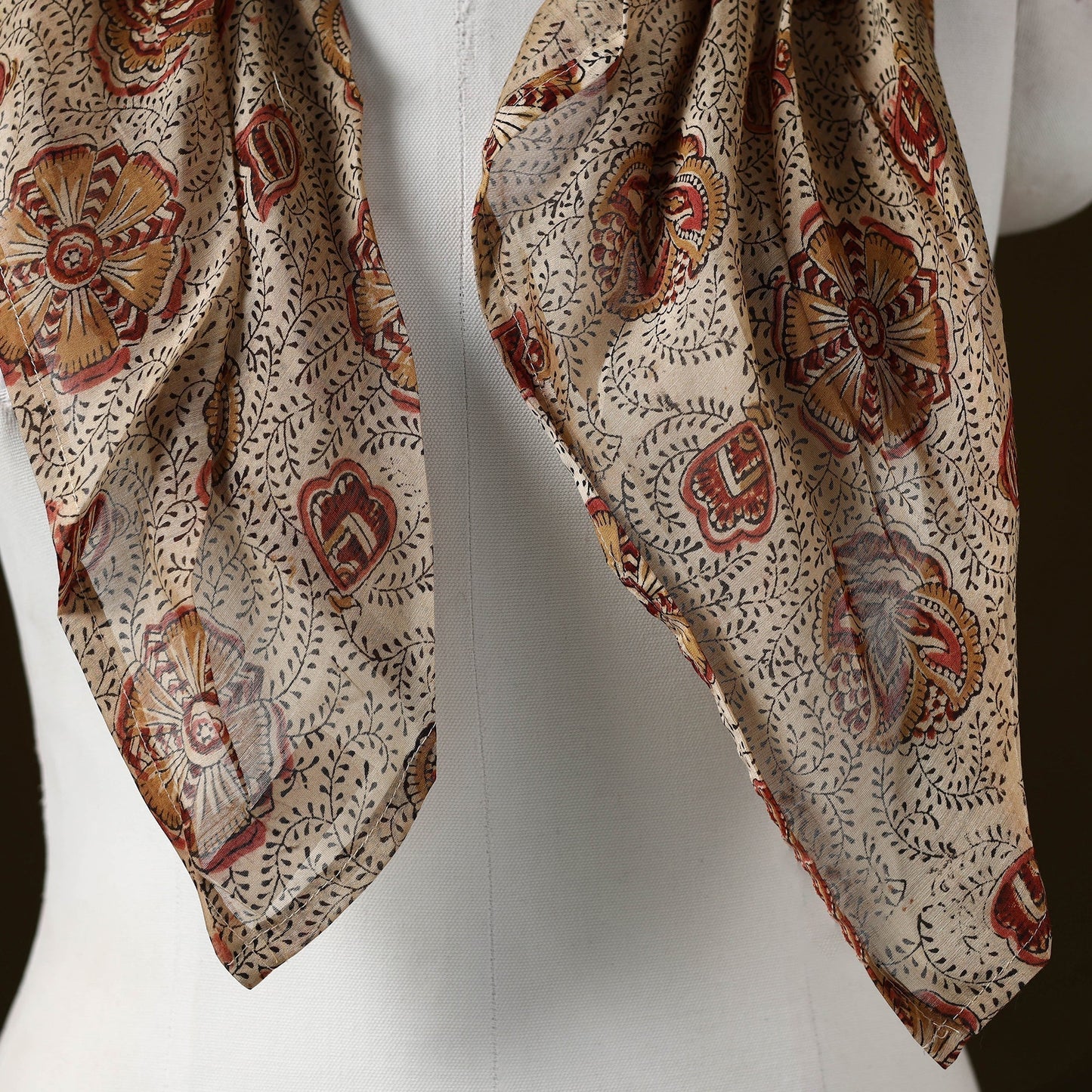 Kalamkari chanderi silk pendant necklace scarf 02