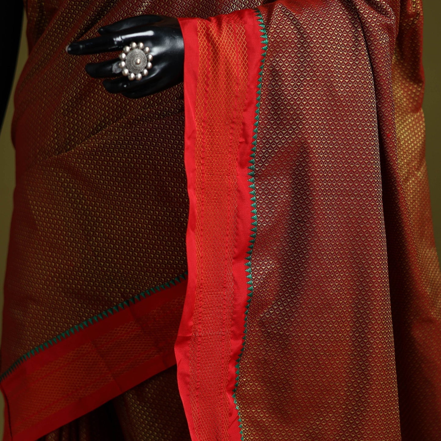 Silk cotton khun saree with ilkal pallu chikki paras border