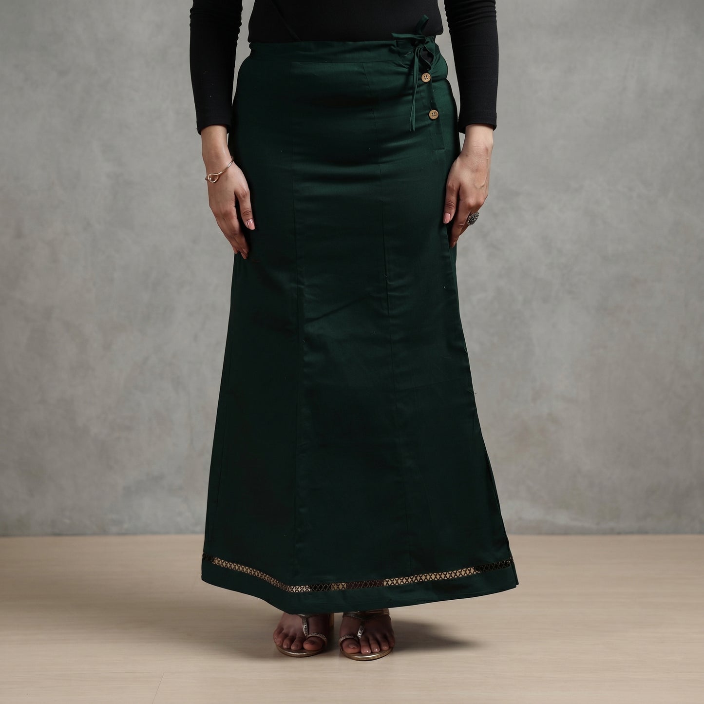 Green - Plain Woven Cotton Lycra Inskirt 02