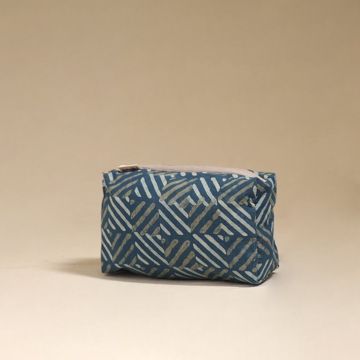 Handcrafted fabric toiletry bag 26