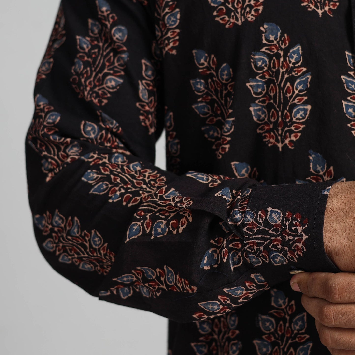 Ajrakh Block Printed Cotton Men Short Kurta 02
