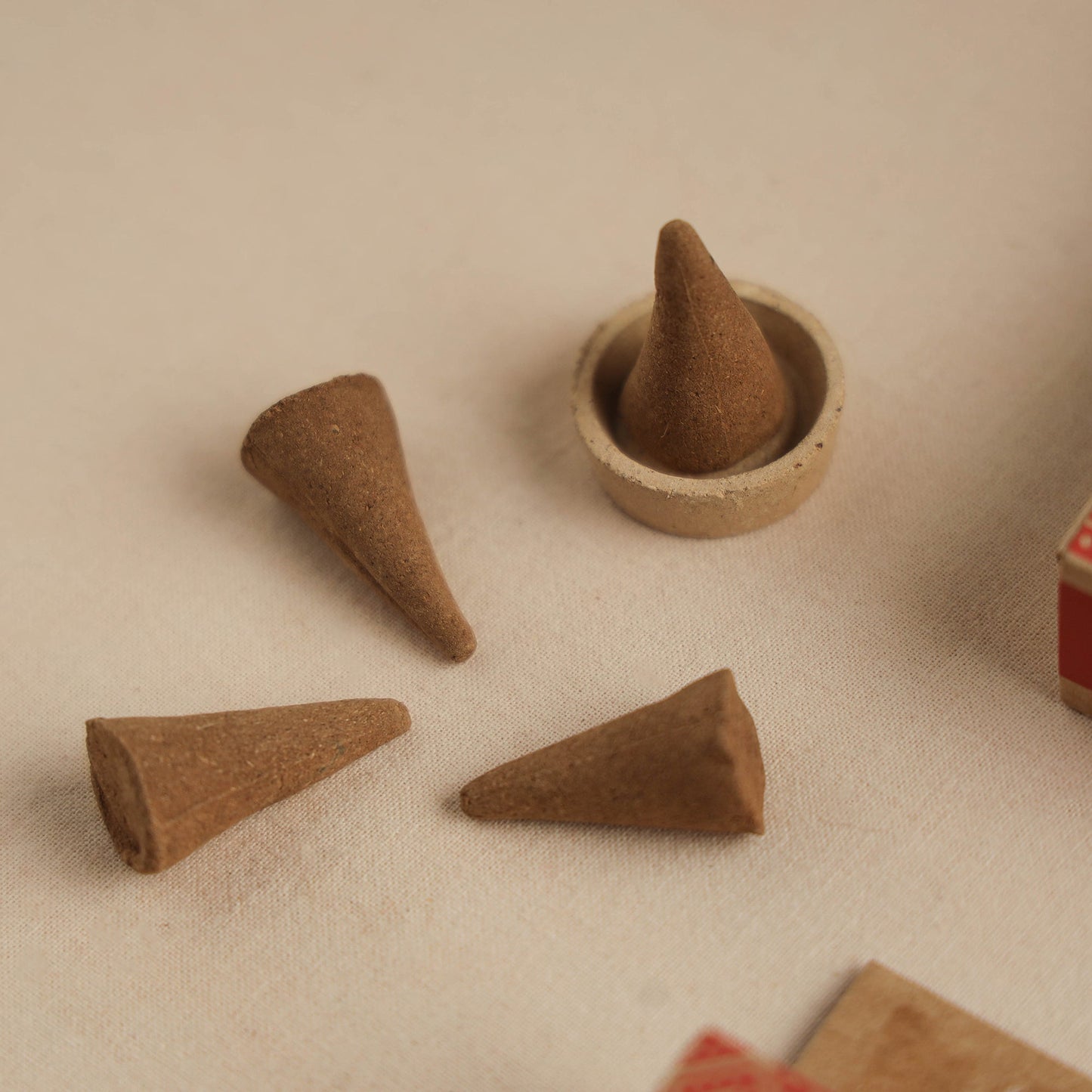 Amber - Sri Aurobindo Ashram Natural Incense Cones (Set of 5)