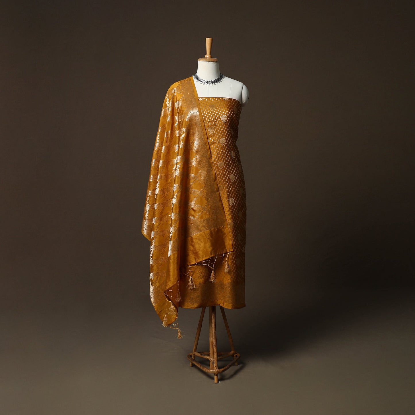 Banarasi weaving silk 3pc unstitched dress material suit