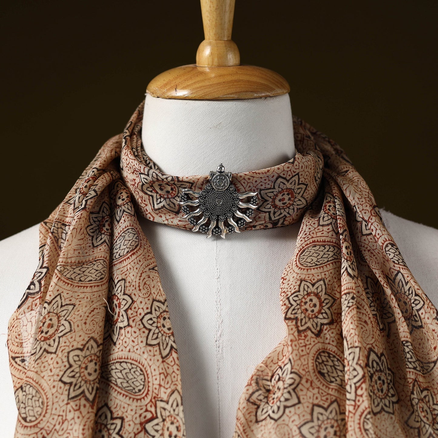 Kalamkari chanderi silk pendant necklace scarf 16