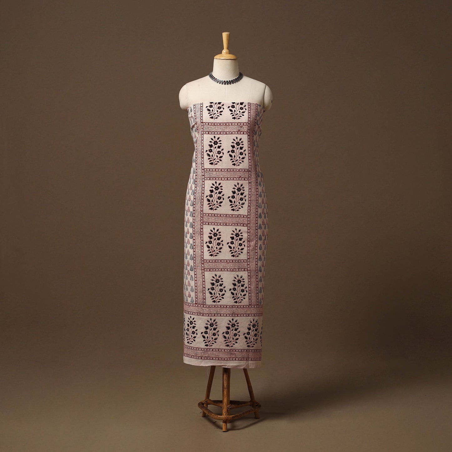 Bagh natural dyed cotton unstitched kurta material (3m) 14