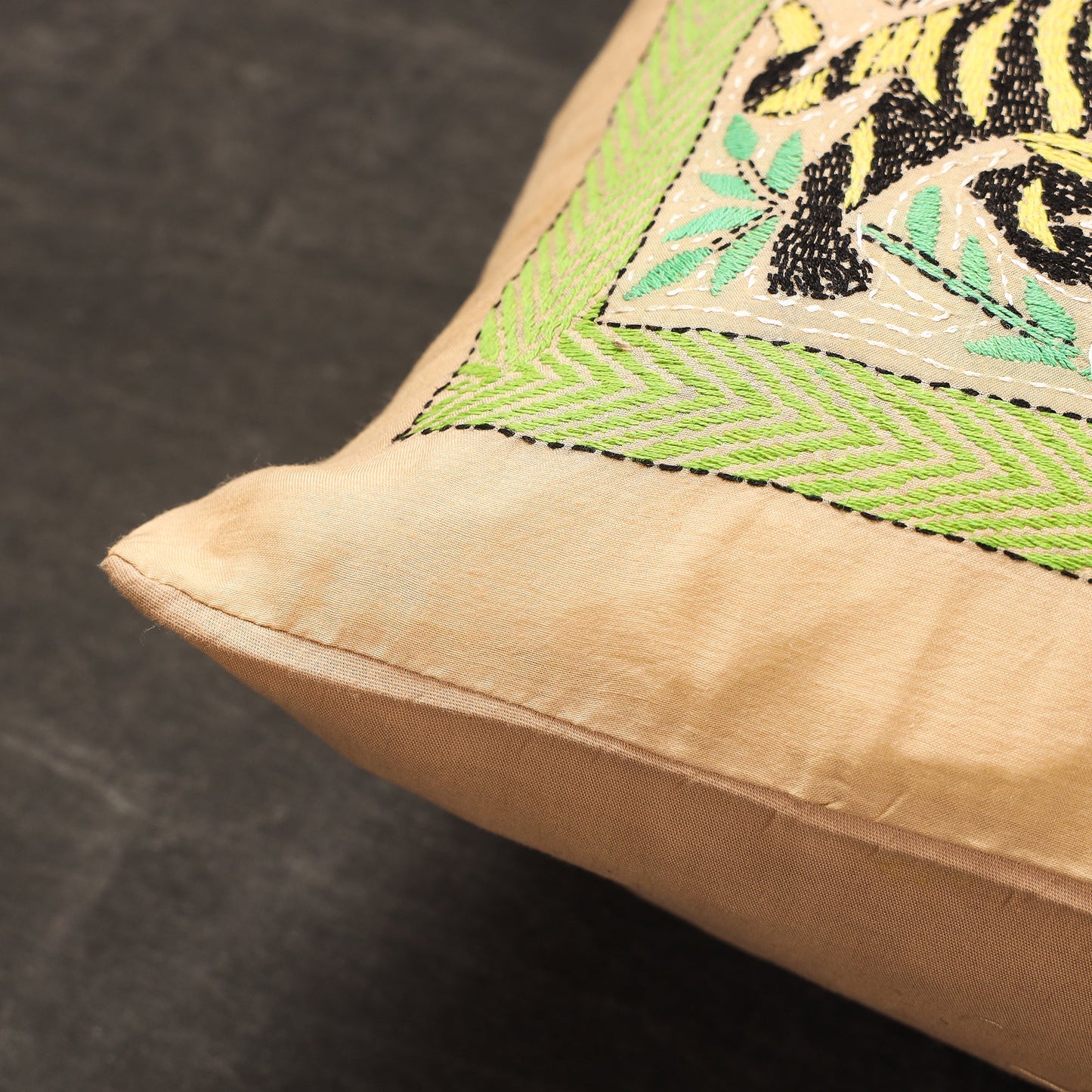 Bengal Kantha Embroidery Silk Cushion Cover 04