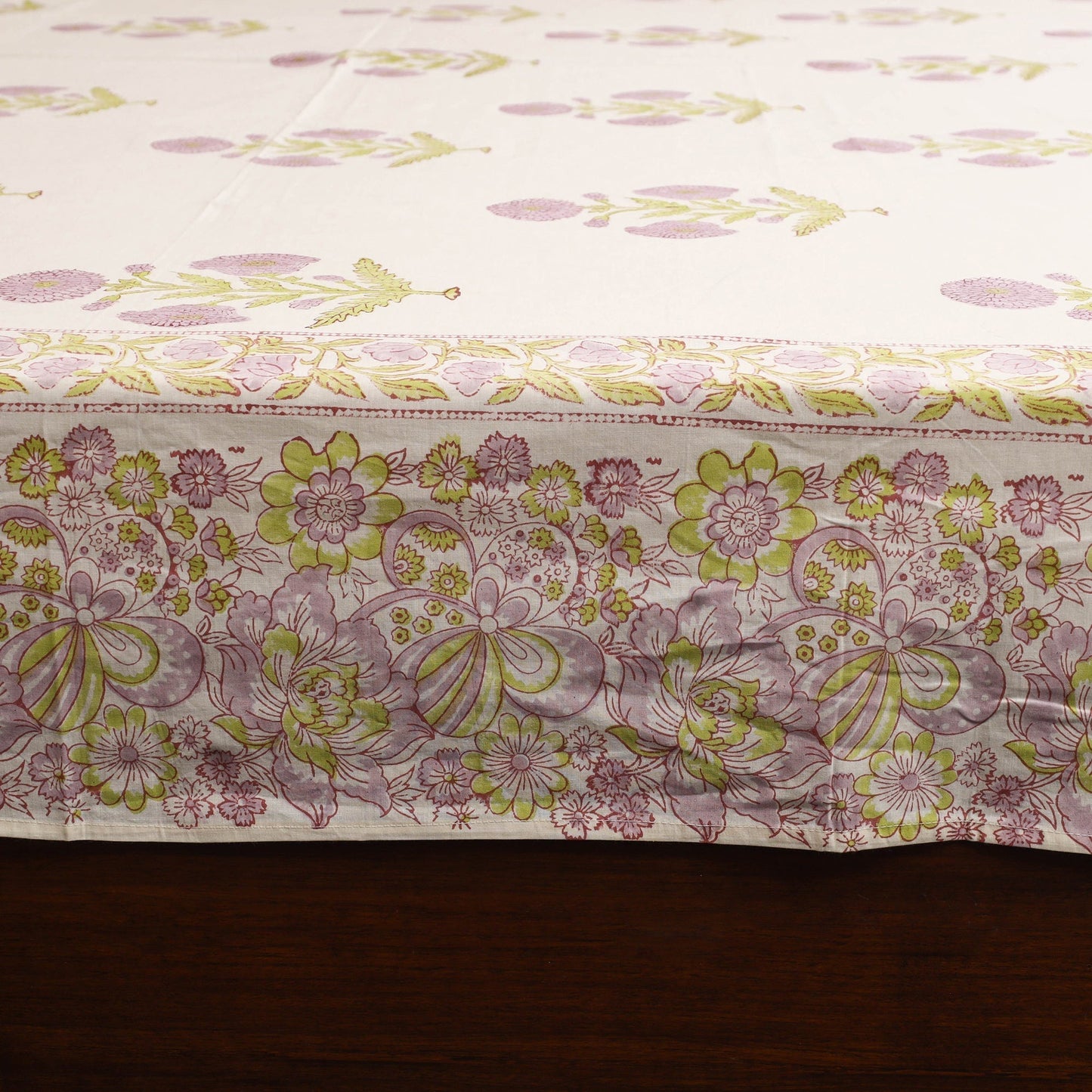 Cotton double sanganeri bed sheet set (108 x 90 in) 05