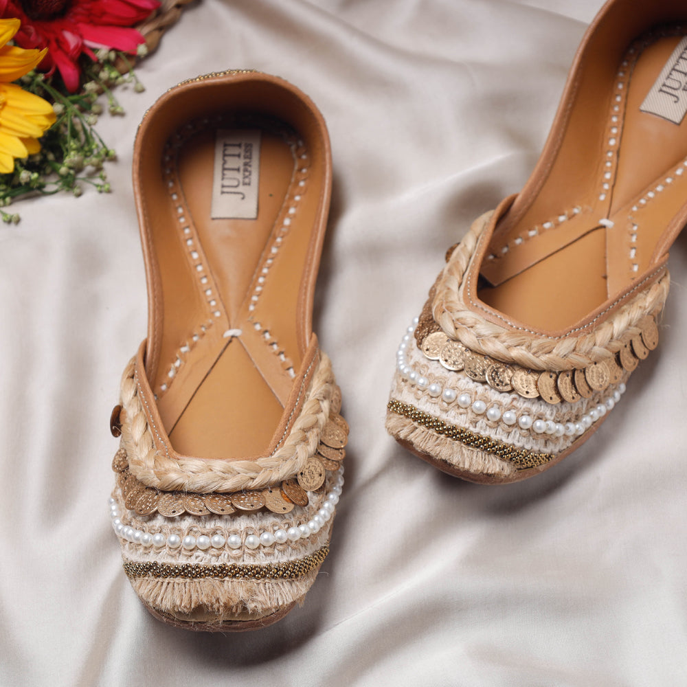 Beige Handstitched Embroidered Jutti