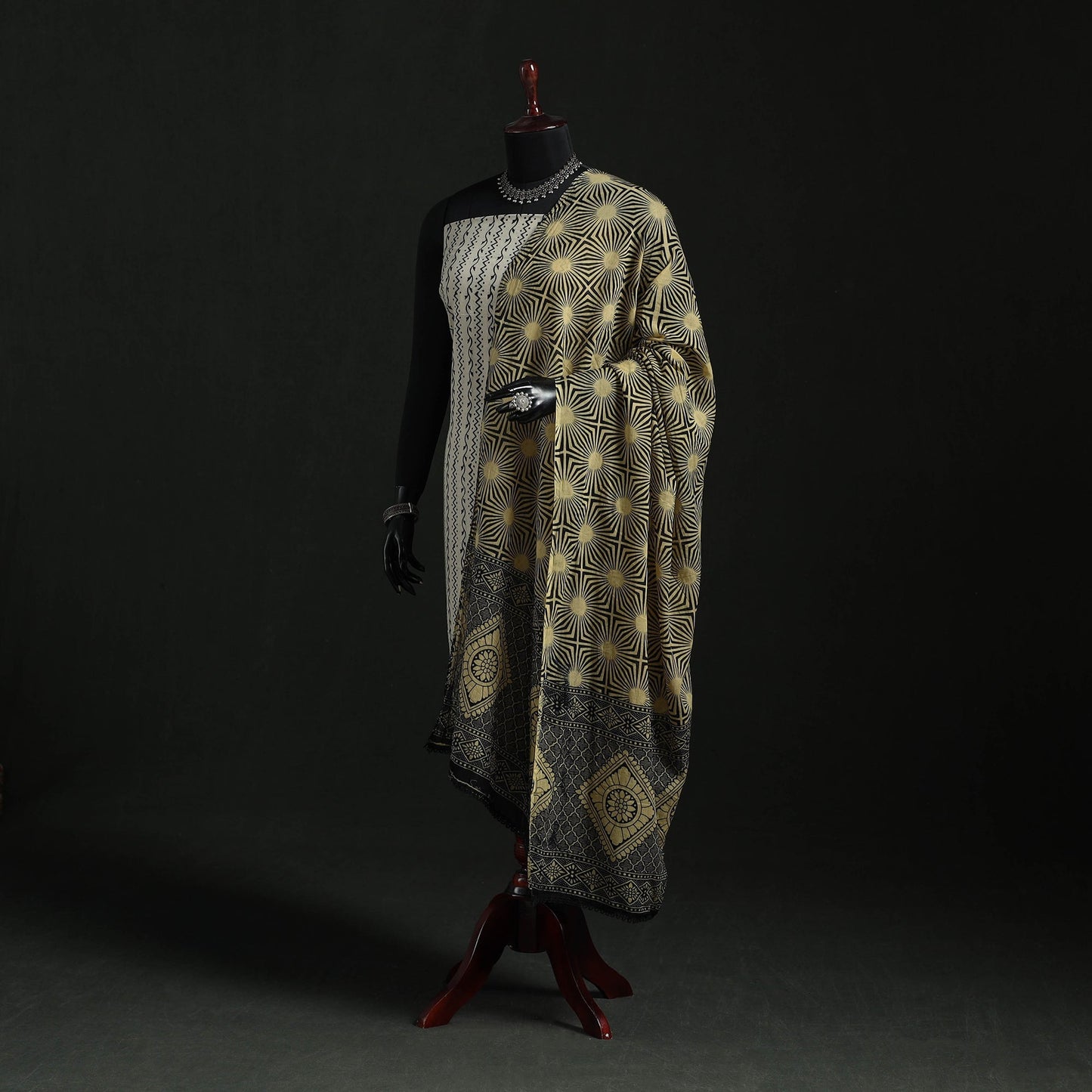 Cotton jaipur printed dupatta 37 - handcrafted