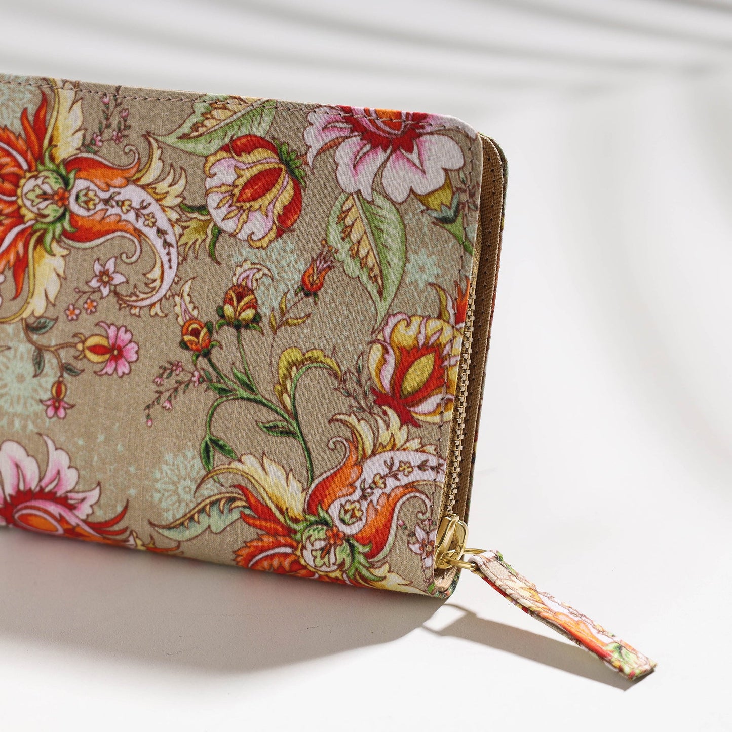 Beige Floral Printed Handcrafted Wallet