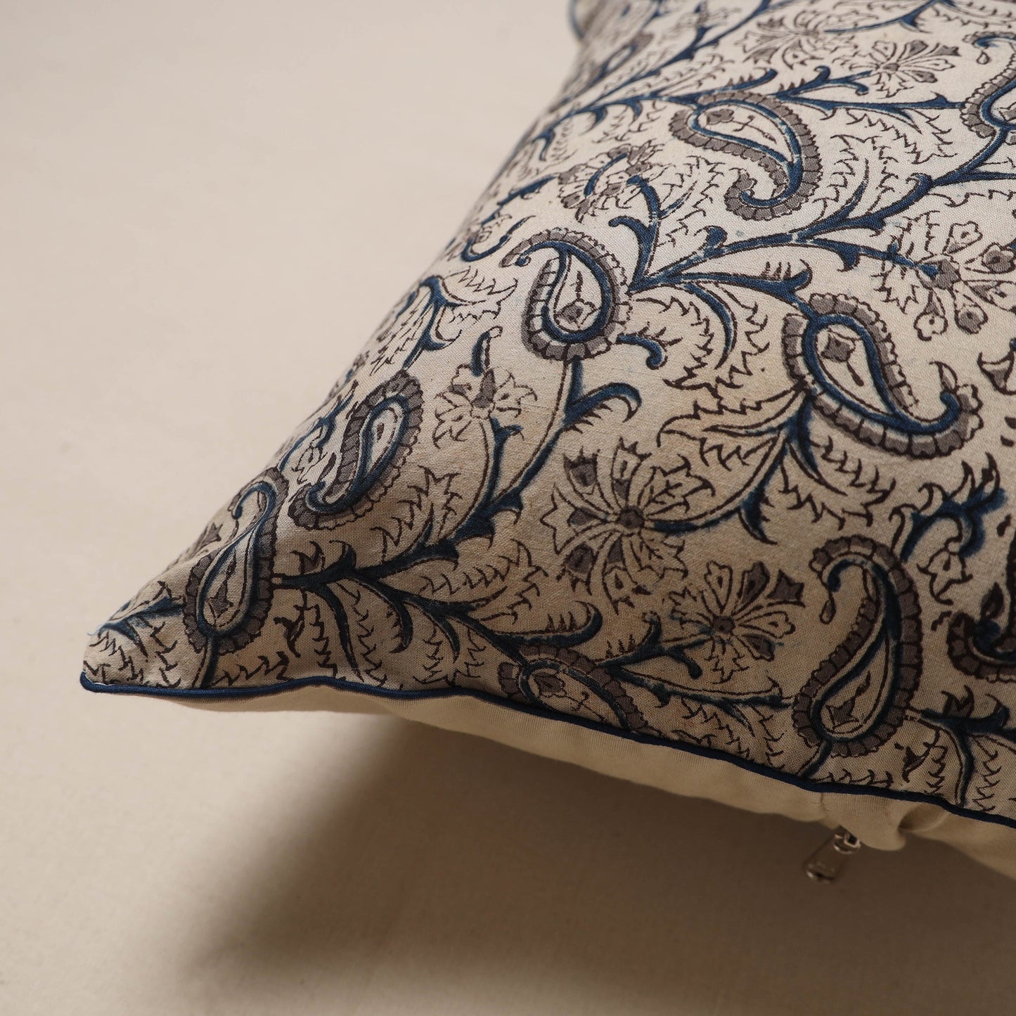 Kalamkari cushion cover 40 - handcrafted