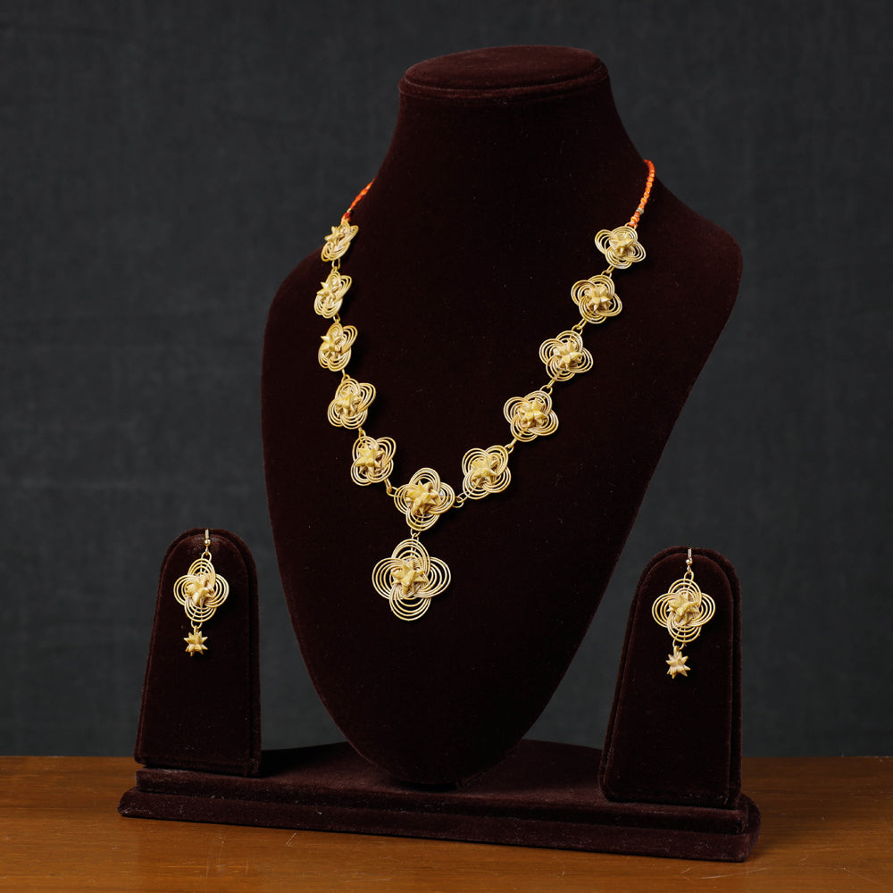 Handcrafted Bamboo Necklace Set by Daya Patki