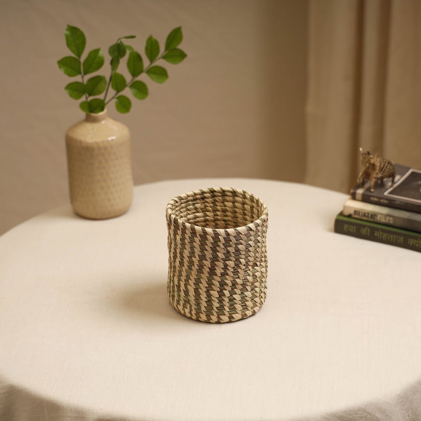 Beige - handcrafted eco-friendly sabai grass pen stand 04