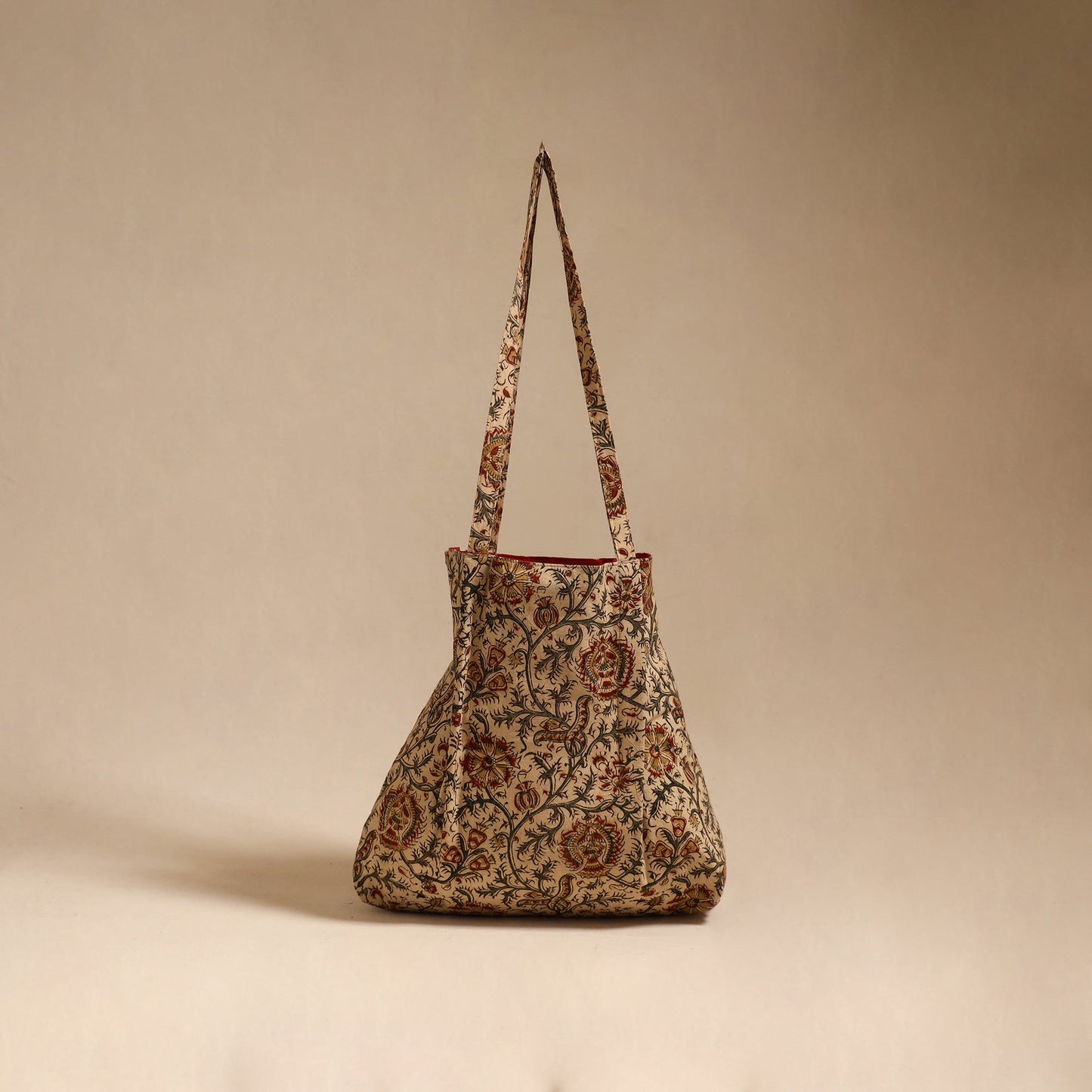 Handcrafted fabric jhola bag 40