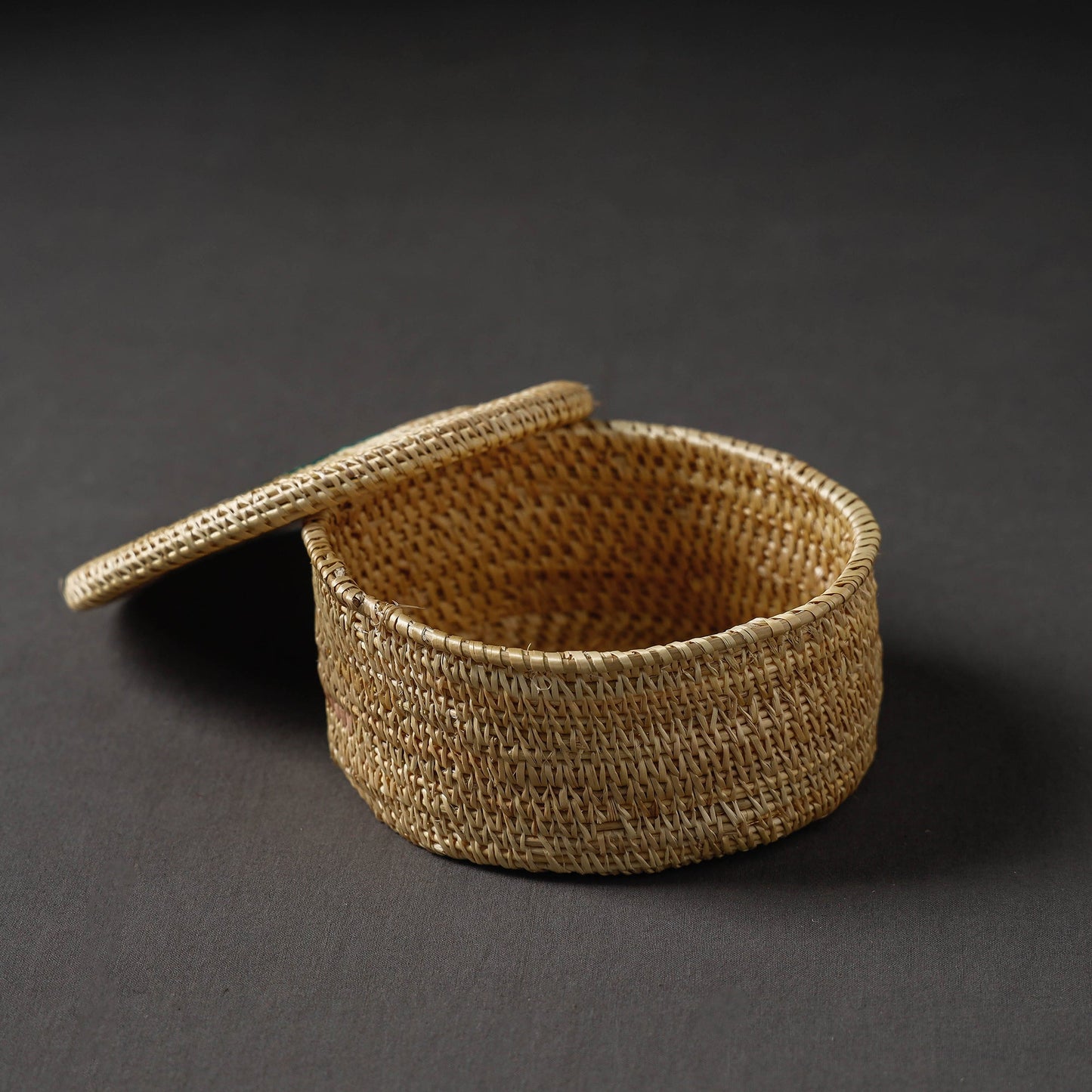 Beige Handcrafted Golden Grass Multipurpose Box (6 x 6 in)