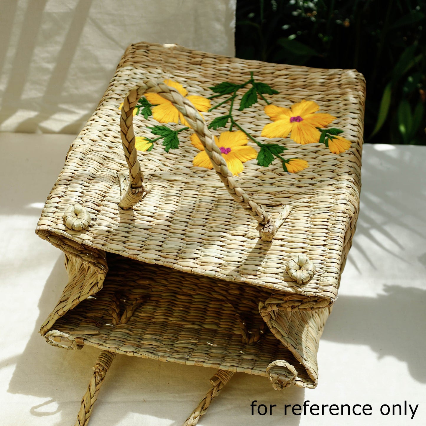 Beige Handcrafted Natural Water Reed Embroidered Shopping Bag
