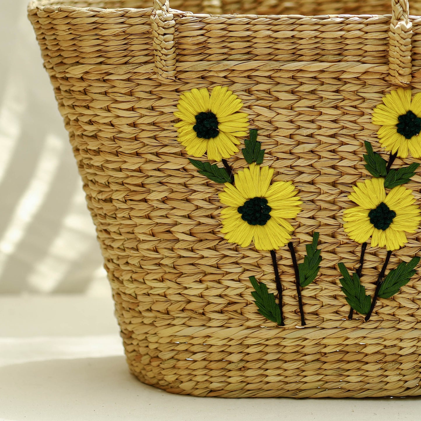 Beige Handcrafted Natural Water Reed Embroidered Shopping Bag