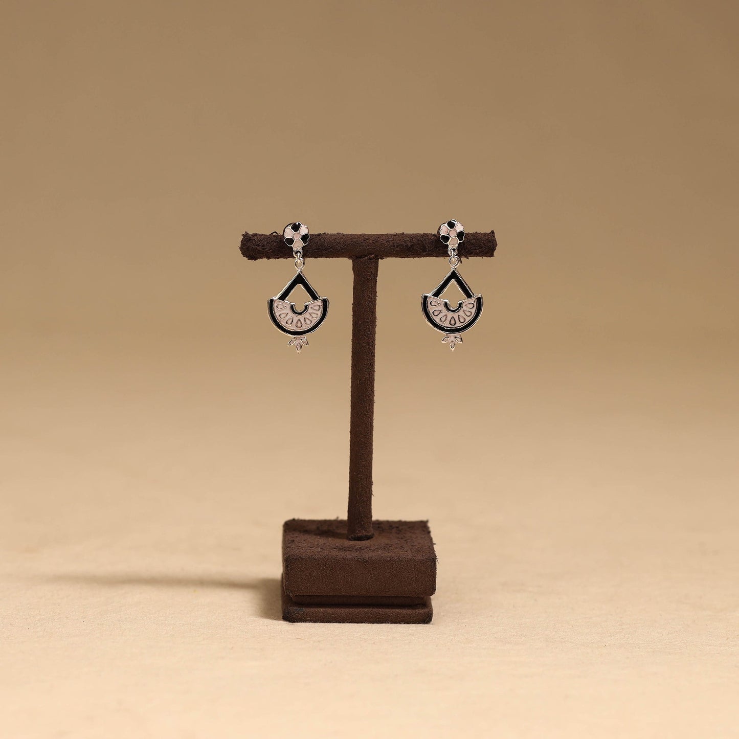 Handcrafted paka meenakari earrings 85