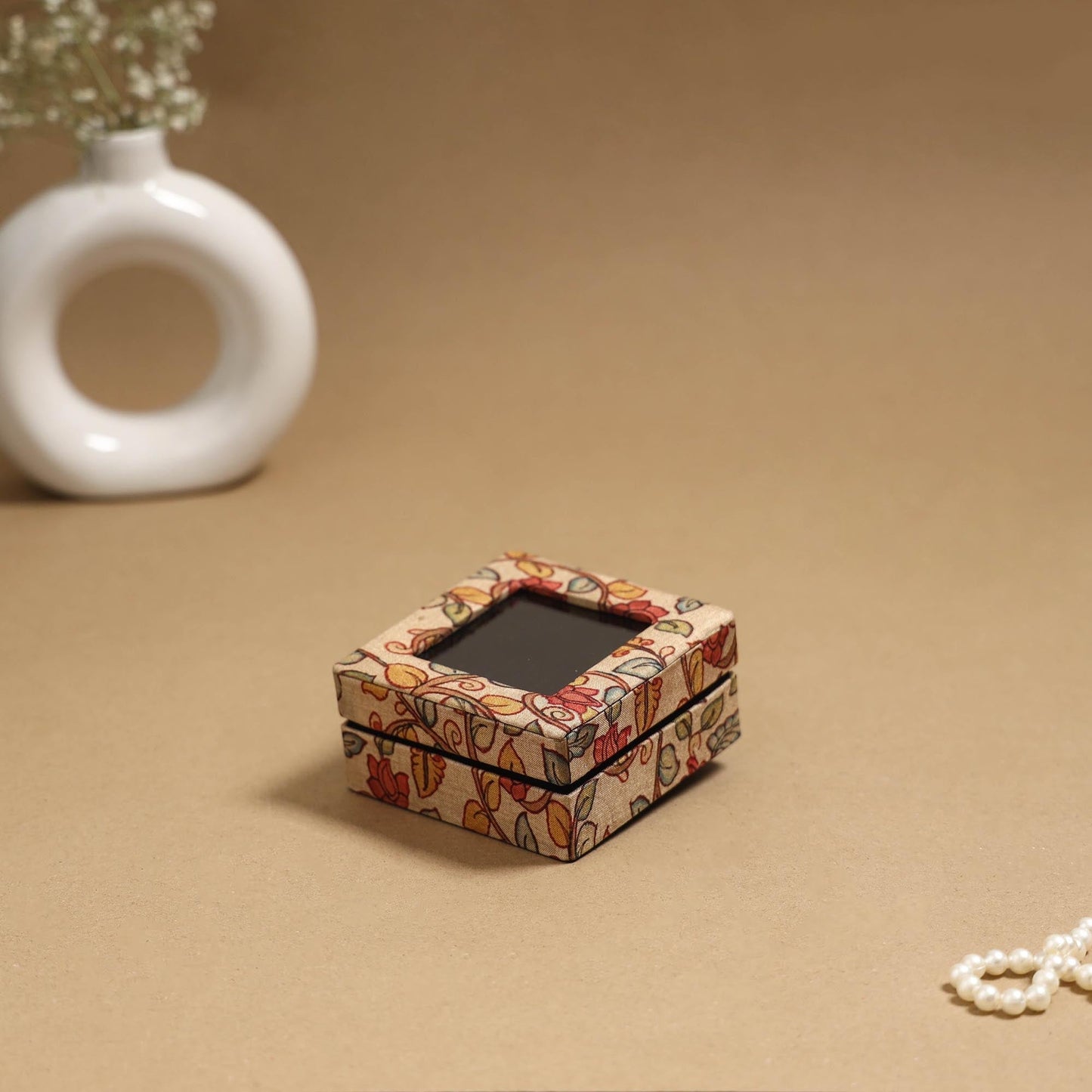 Handcrafted printed fabric ring/earring box 29