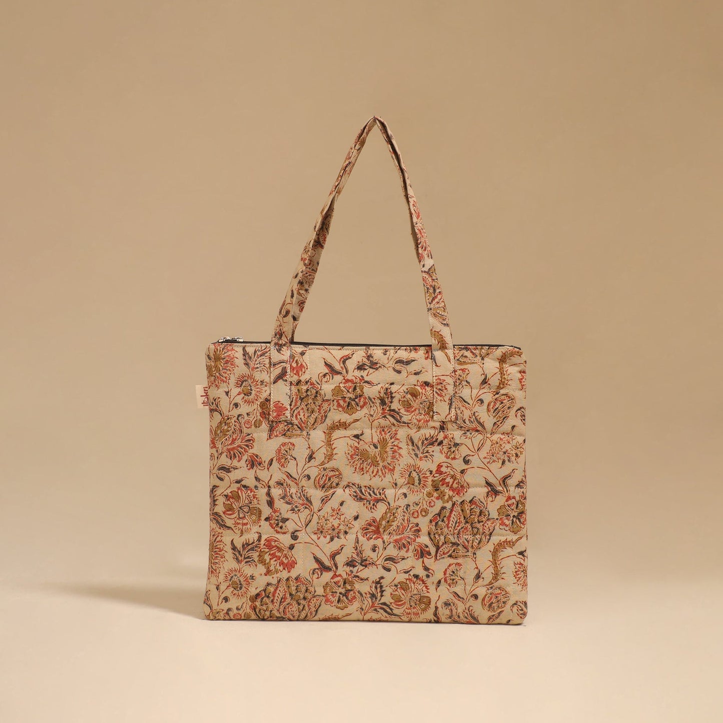 Handcrafted quilted handbag 22