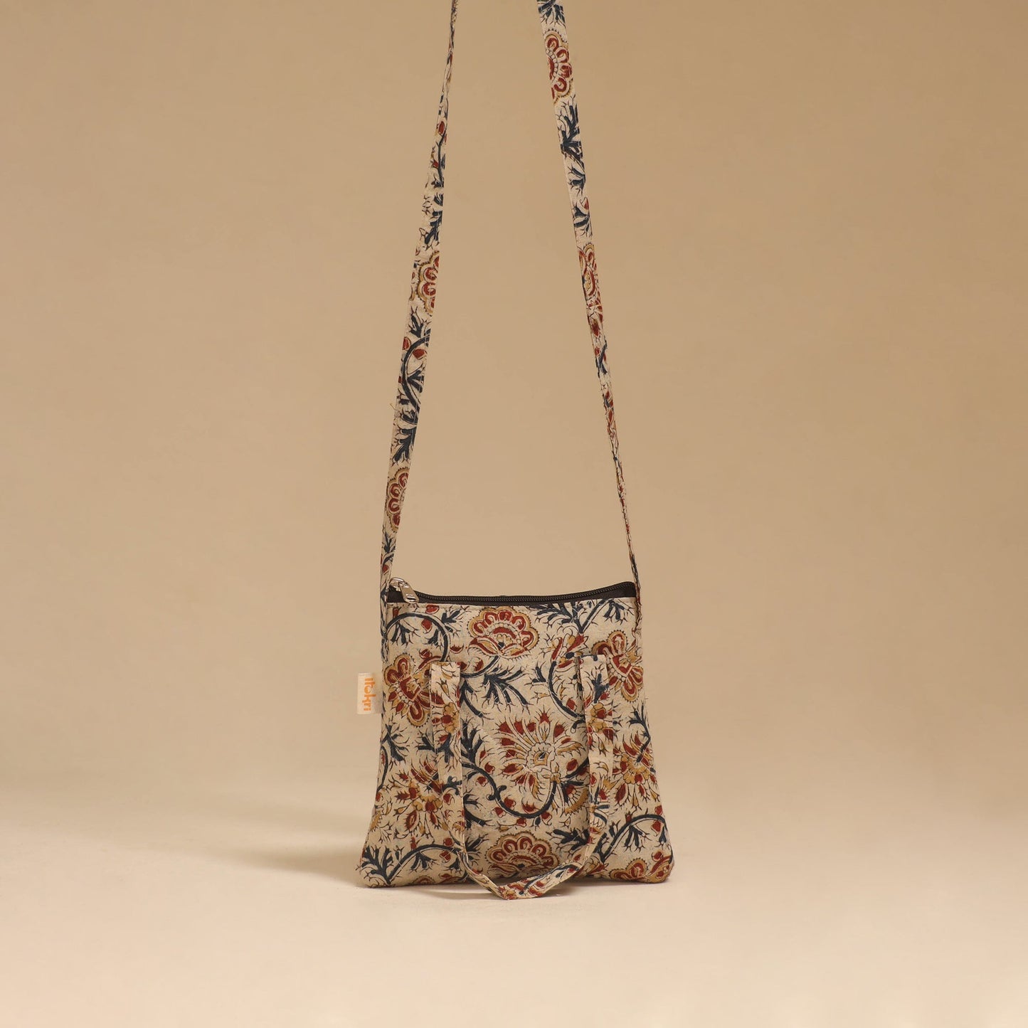 Handcrafted quilted sling bag 03