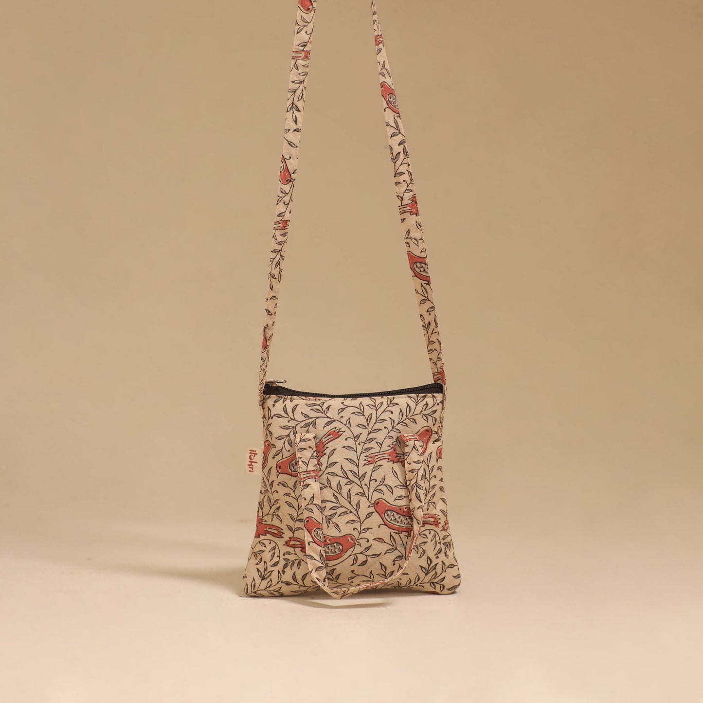 Handcrafted quilted sling bag 04 2