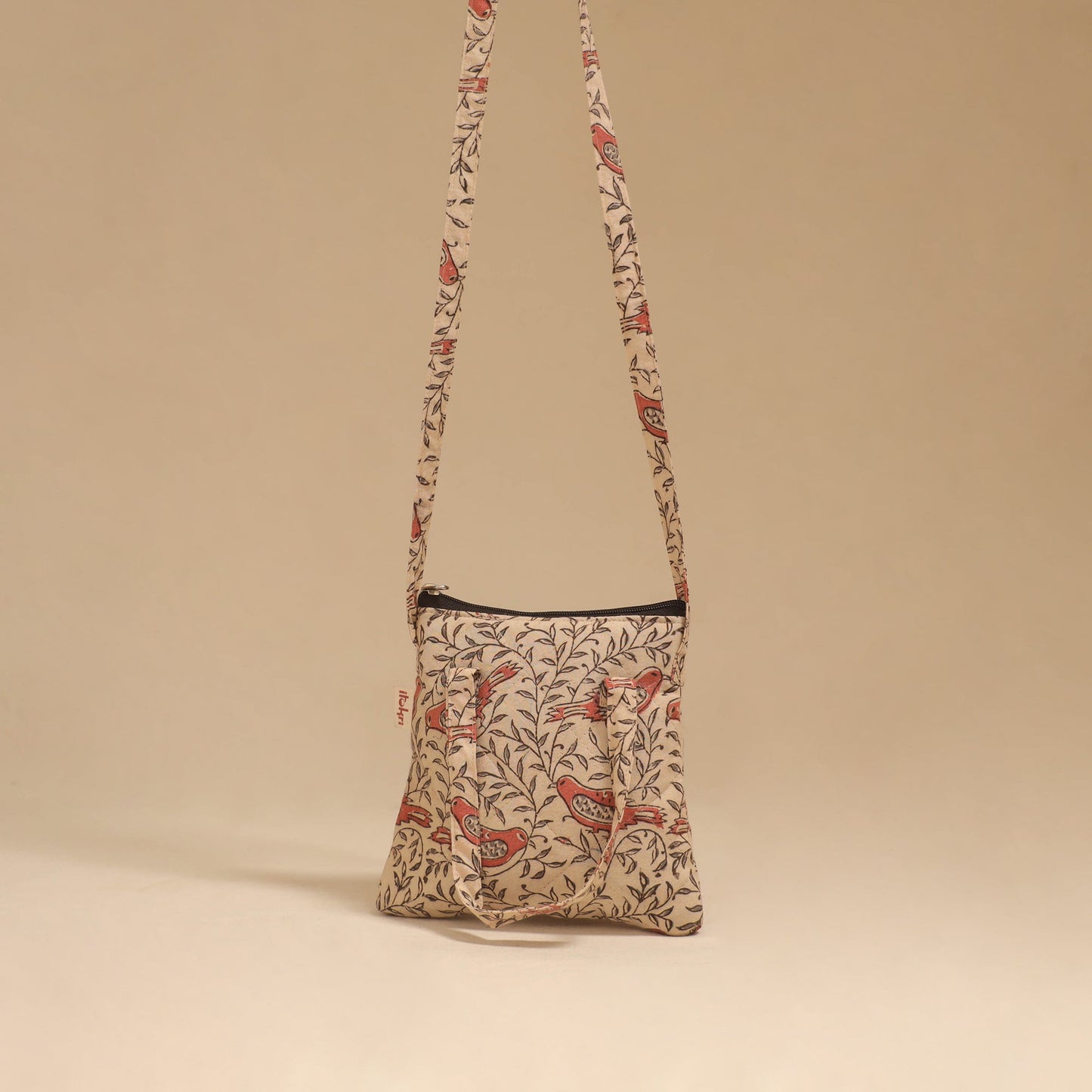 Handcrafted quilted sling bag 04 2