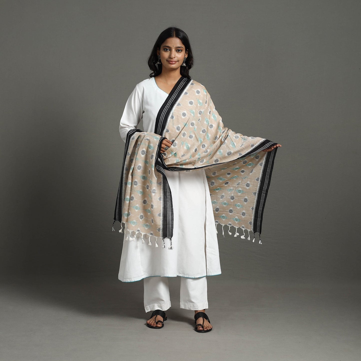 Beige Handloom Cotton Maniabandha Ikat Dupatta