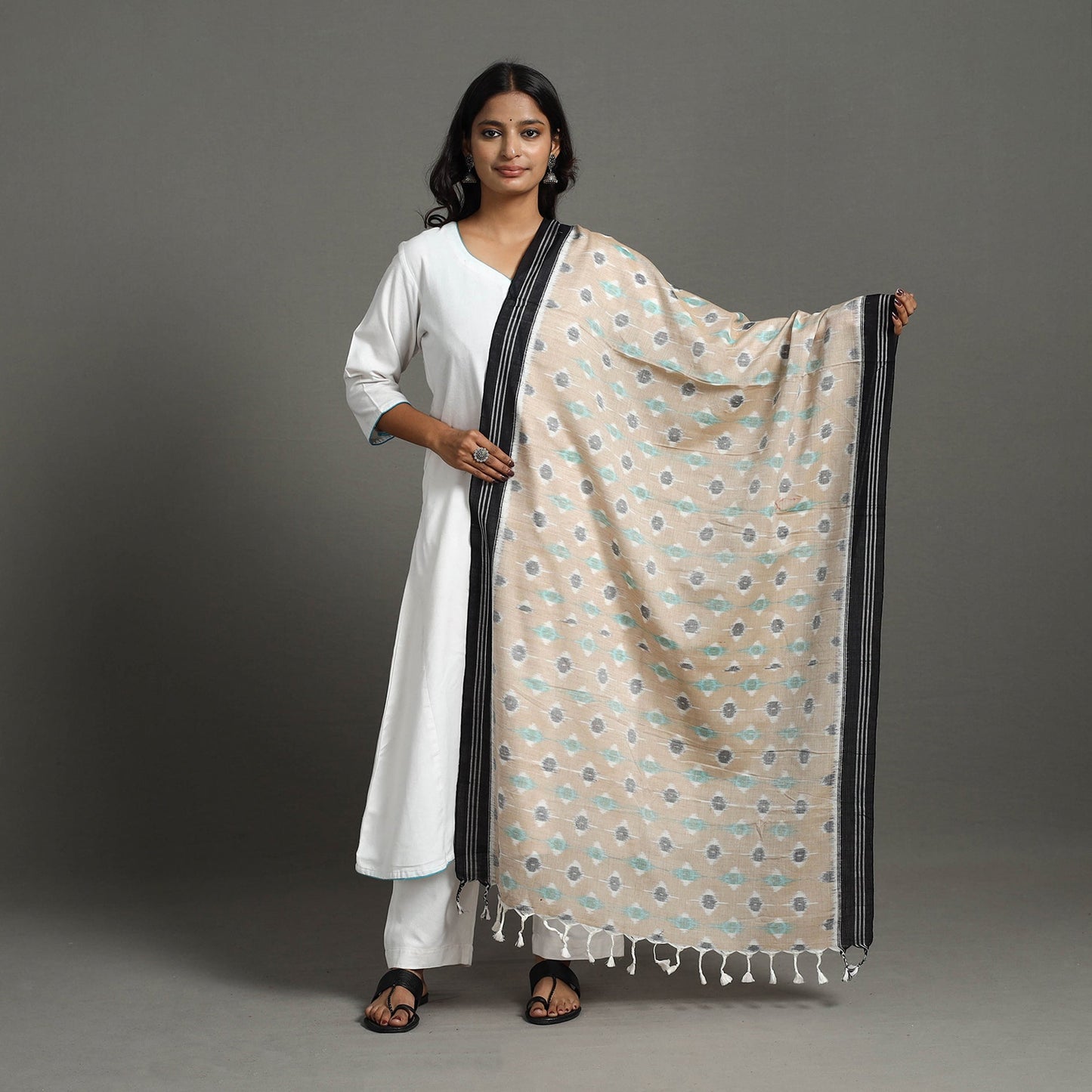 Beige Handloom Cotton Maniabandha Ikat Dupatta