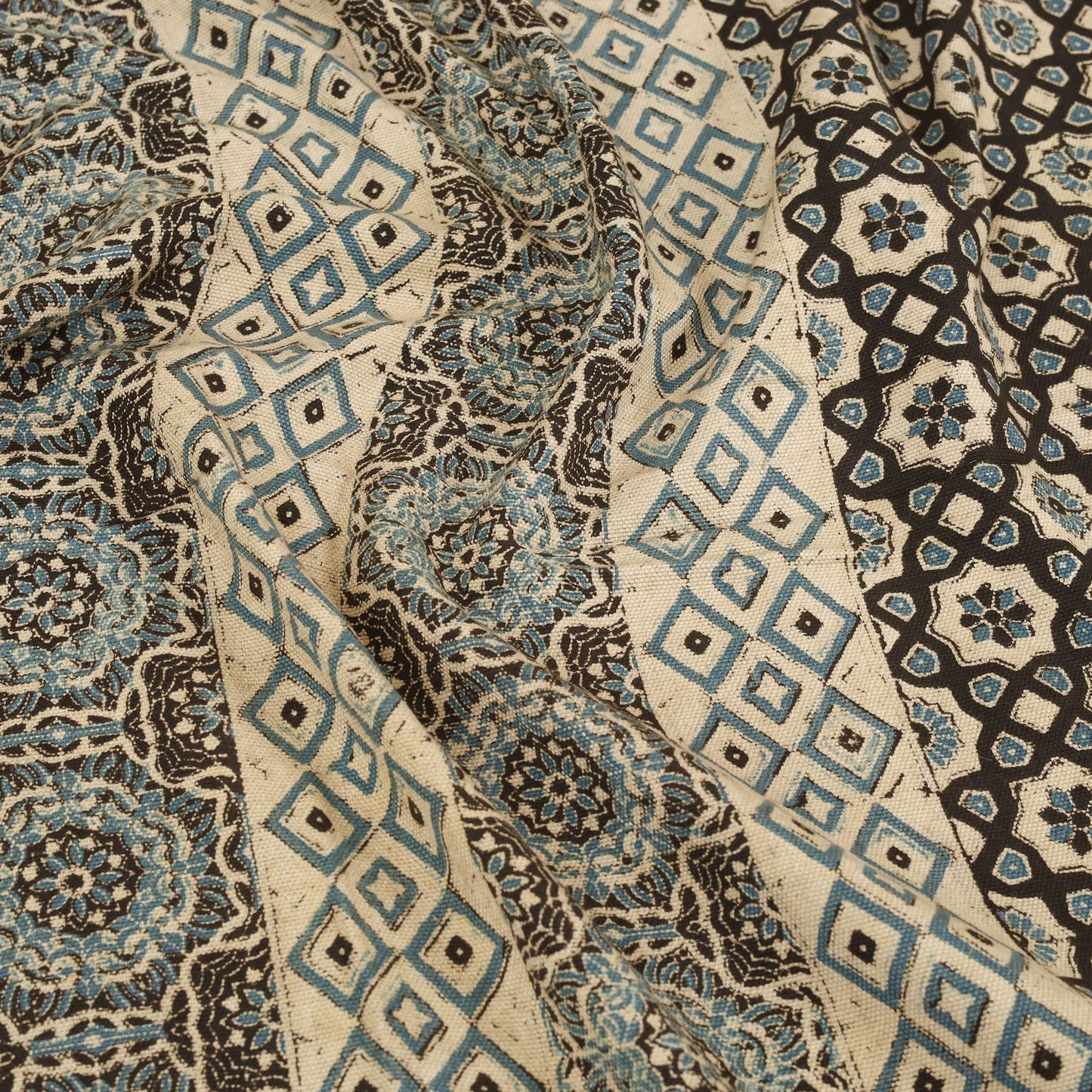 Beige - handloom cotton double bed sheet (108 x 90 in) 10