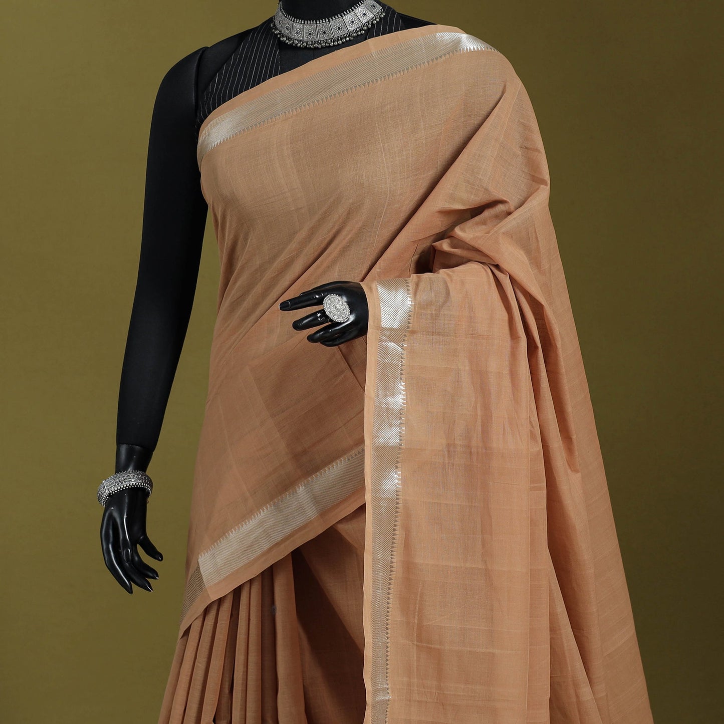 Beige - handloom cotton zari border mangalagiri saree 13