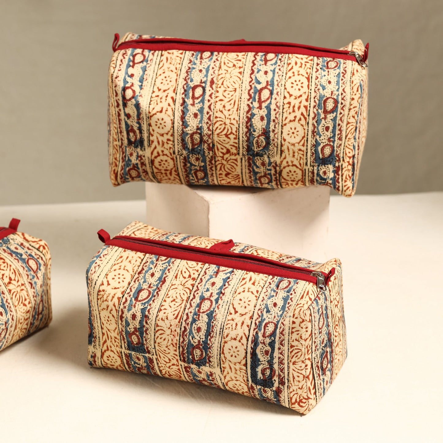 Beige Handmade Cotton Toiletry Bags (Set of 3) 44