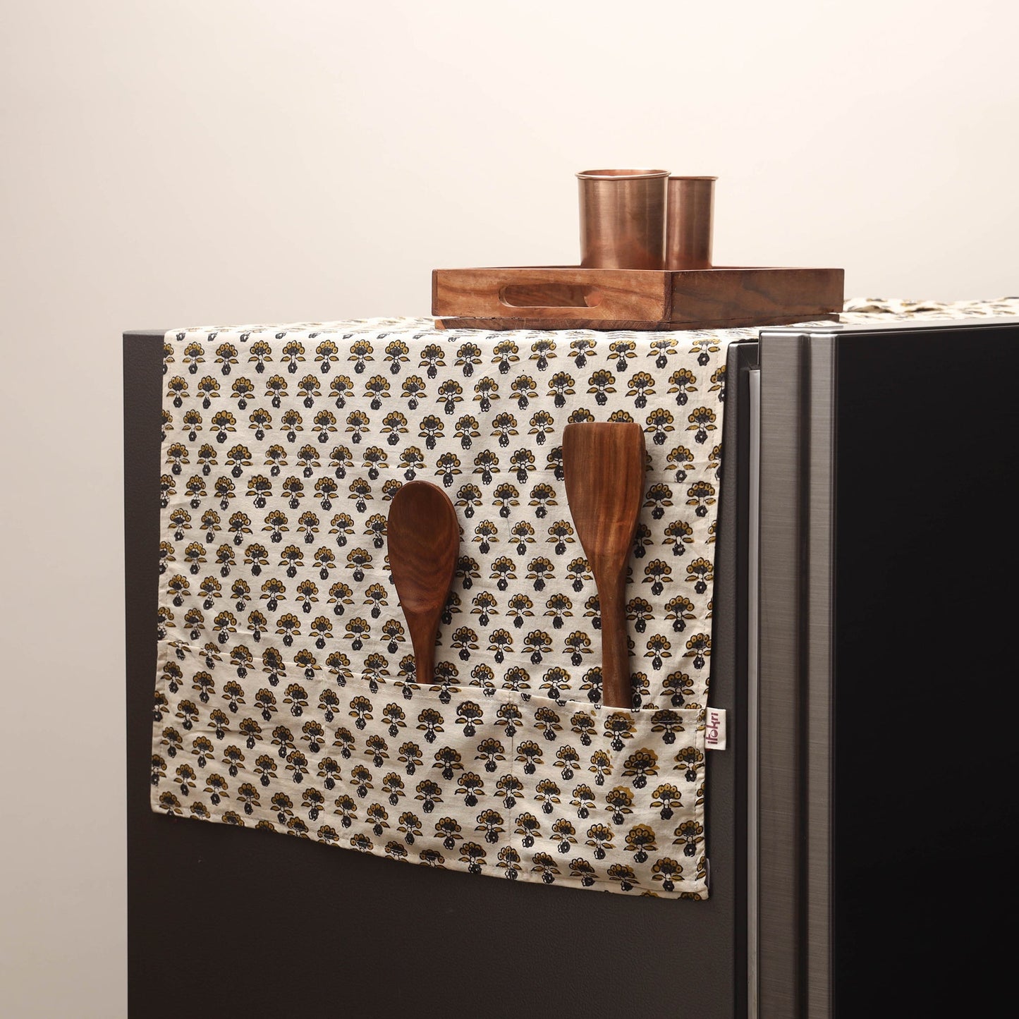 Handmade fridge top cover with multiple pockets 145
