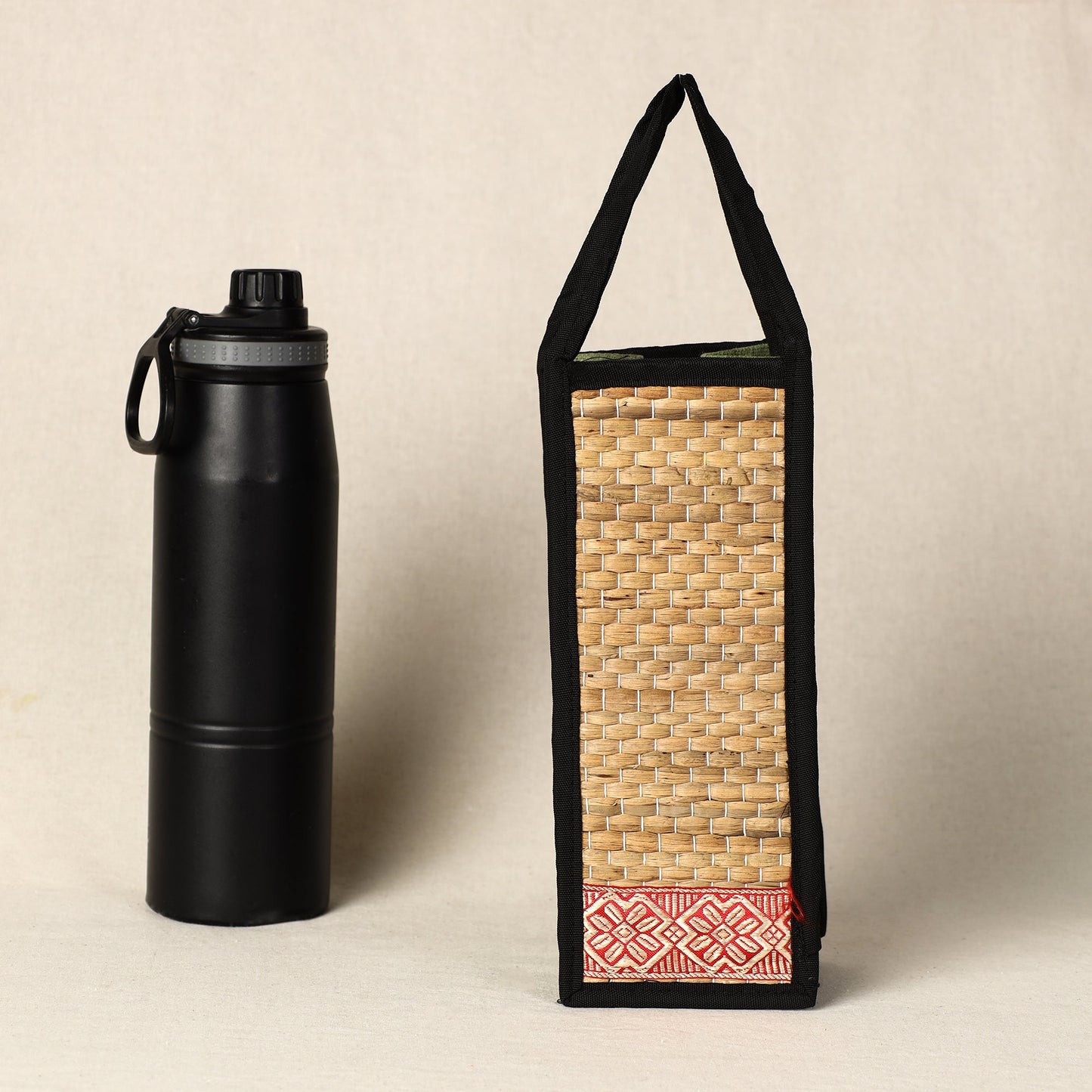 Buy Handmade Organic Water Hyacinth Beige Bottle Bag