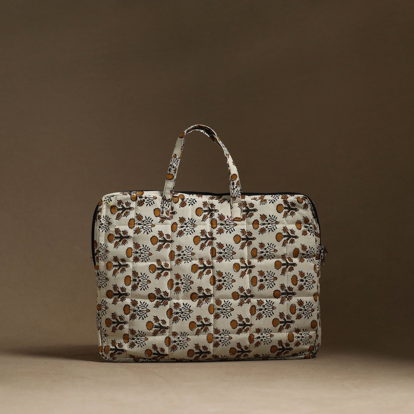 Beige Handmade Quilted Cotton Laptop Bag (13 x 16 in)