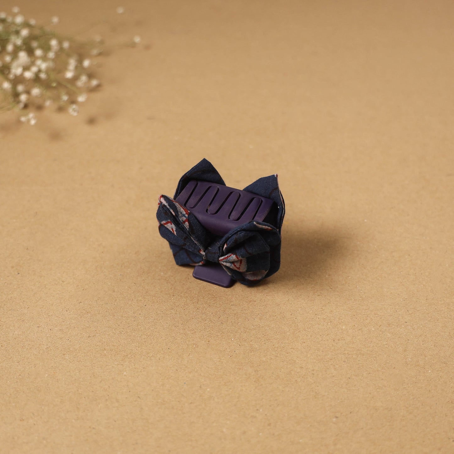 Handmade women’s bow hair claw clip 76 - handcrafted