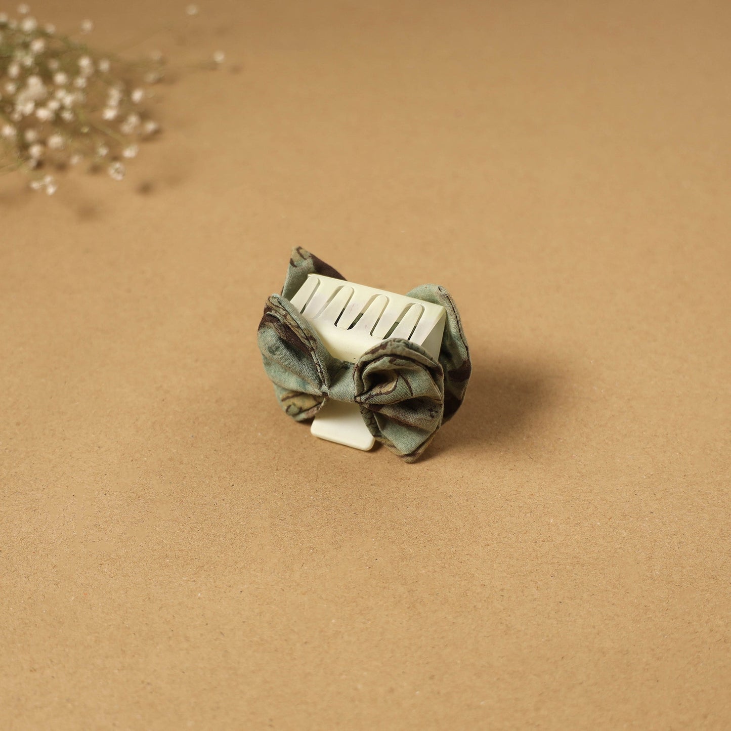 Handmade women’s bow hair claw clip 79 - handcrafted